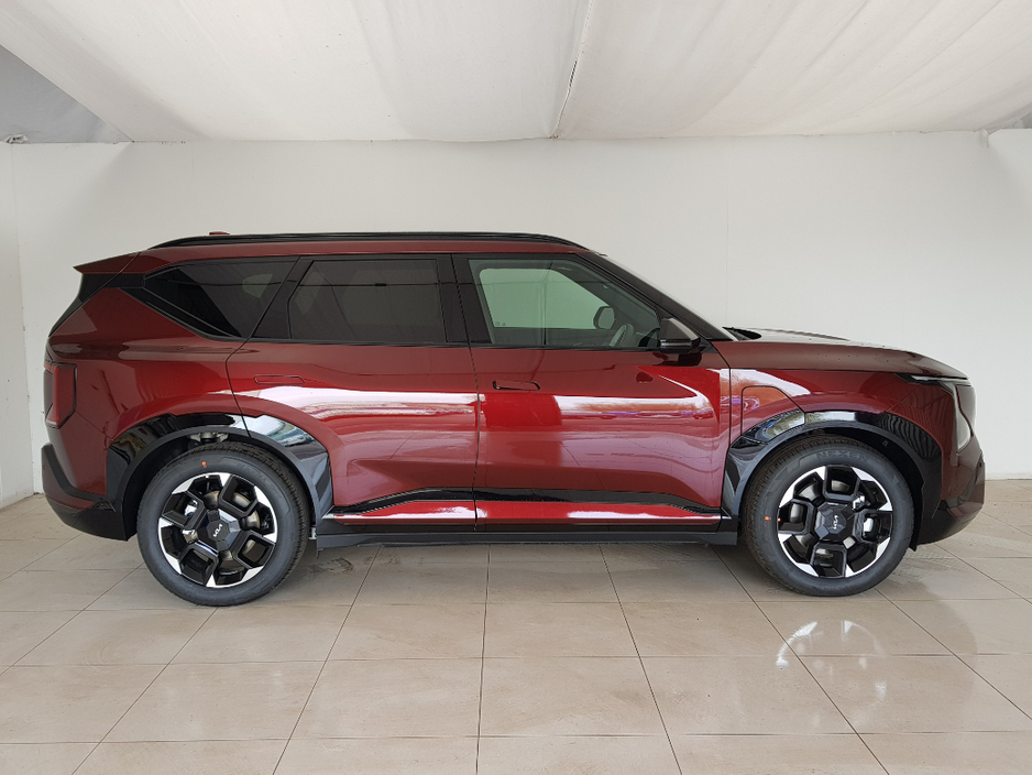 2026 Kia EV5 - image 2