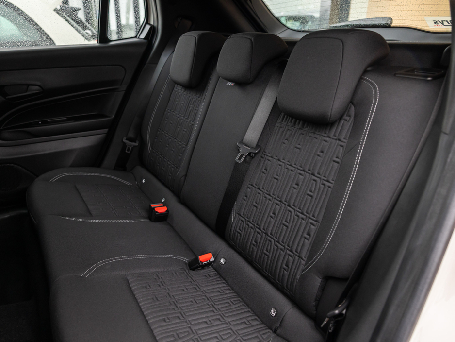 2026 Fiat 600 - image 18