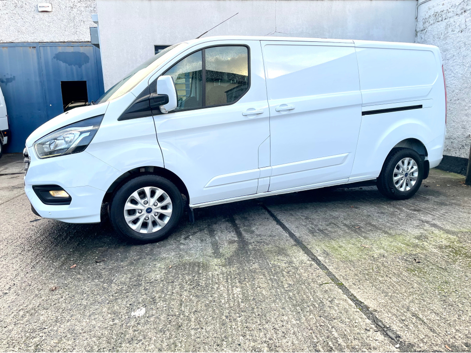 2022 Ford Transit Custom 300L2 LIMITED EDITION 2.0 TDCI 130BHP M6 LWB €18,000