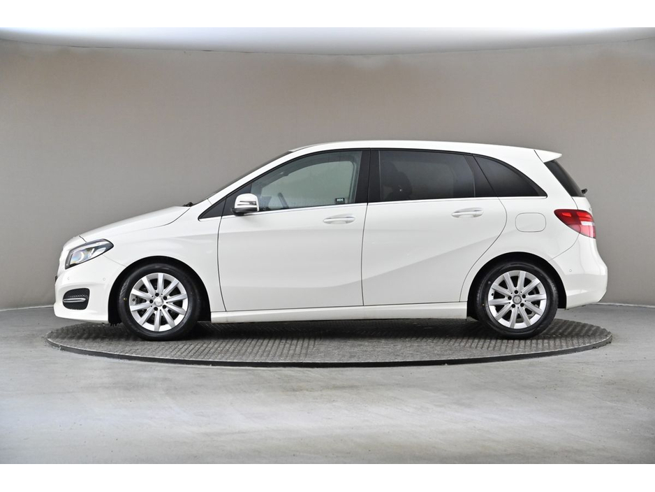 2017 Mercedes-Benz B Class B180 1.6 *PARK SENSORS*REVERSE CAM* €16,890
