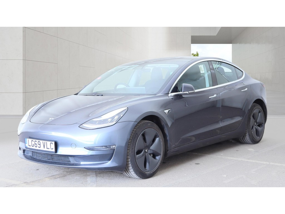 2019 Tesla Model 3 - image 3