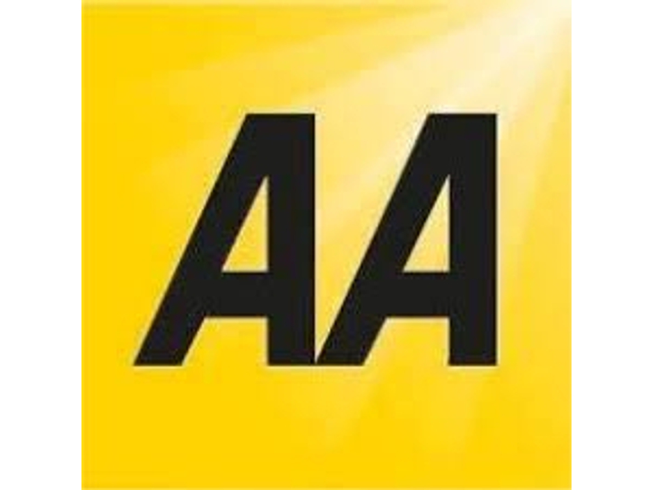 2016 Volkswagen Golf **HIGHLINE**TINY MILEAGE**IRISH MAPS**KEYLESS ENTRY AND START**ADAPTIVE CRUISE CONTROL**FOLDING MIRRORS**WARRANTY**FINANCE AVAILABLE** €15,949