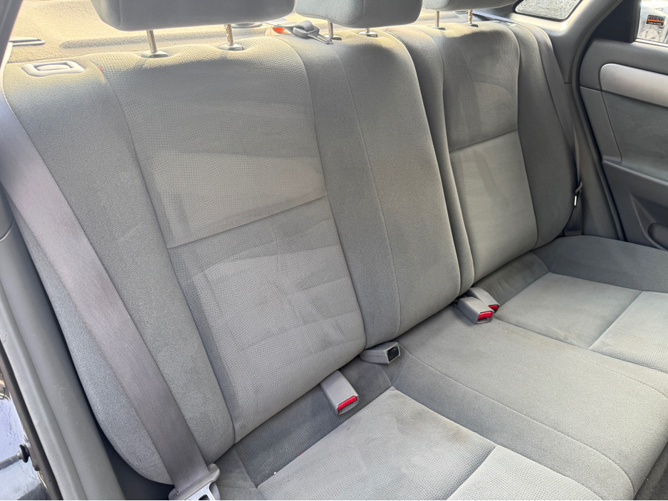 2006 Chevrolet Lacetti - image 11