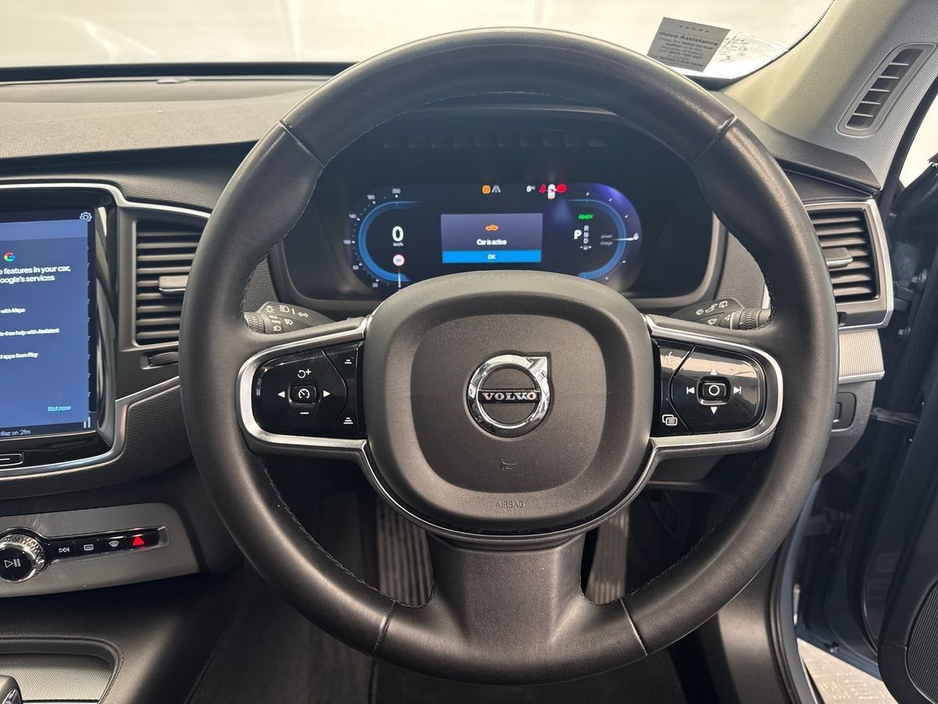 2023 Volvo XC90 - image 13