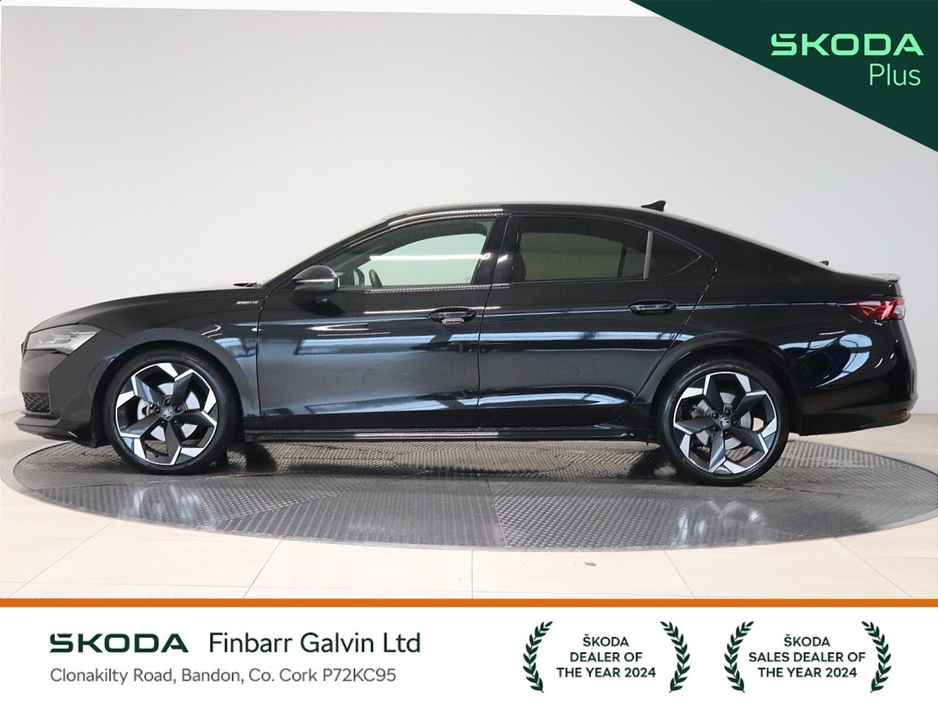 2025 Skoda Superb - image 6