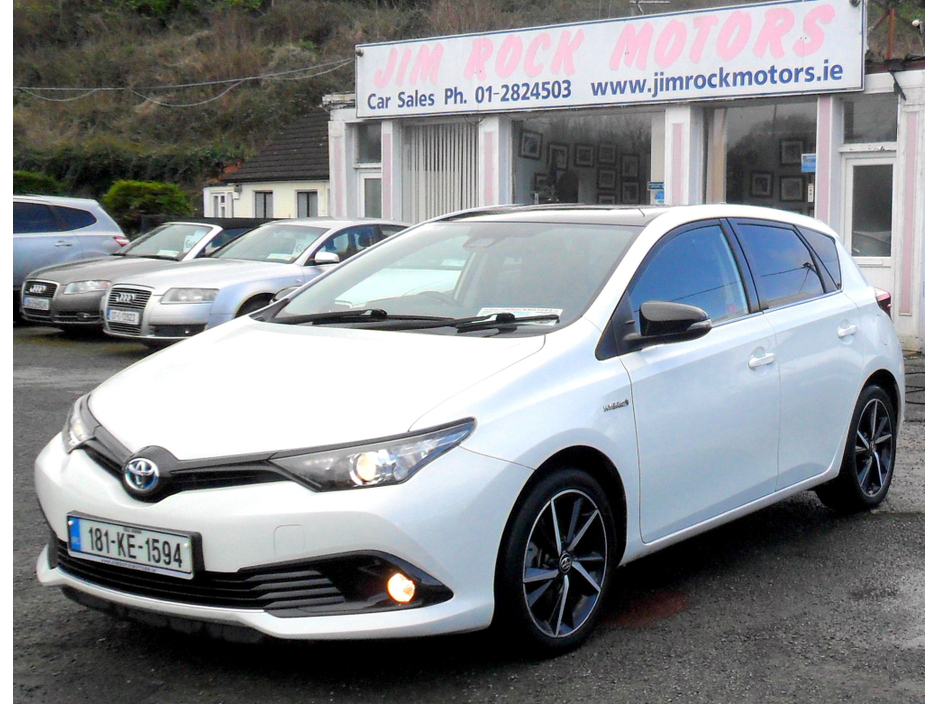 2018 Toyota Auris - image 3
