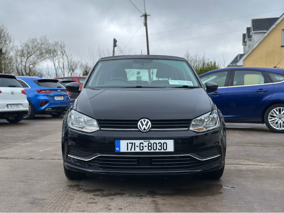 2017 Volkswagen Polo - image 2