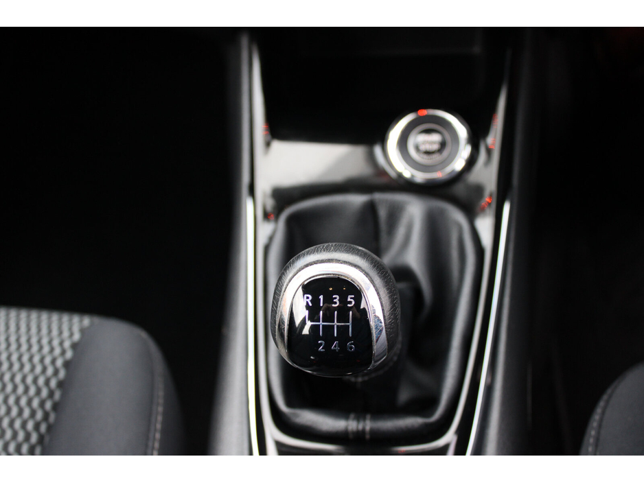 2016 Nissan Pulsar 1.2 SV €8,950