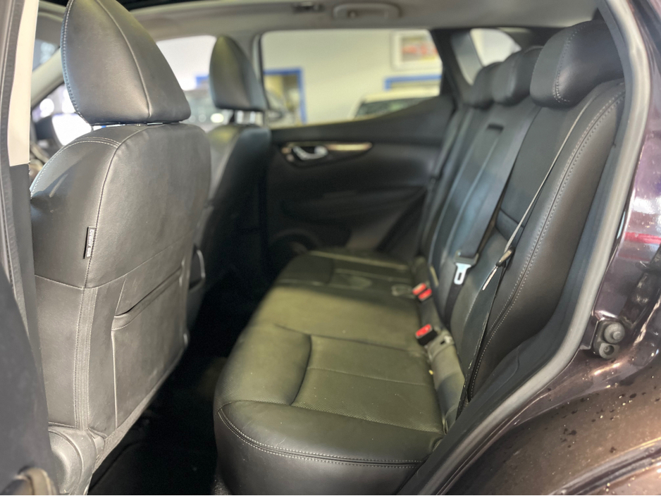 2016 Nissan Qashqai - image 9