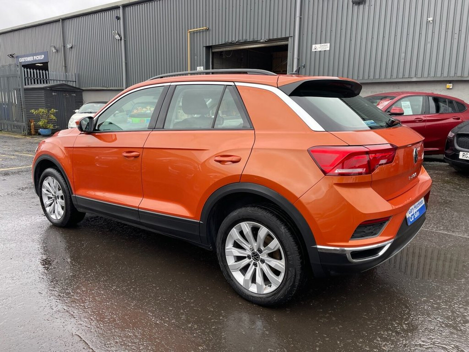 2020 Volkswagen T-Roc - image 25