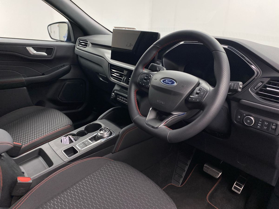 2026 Ford Kuga - image 9