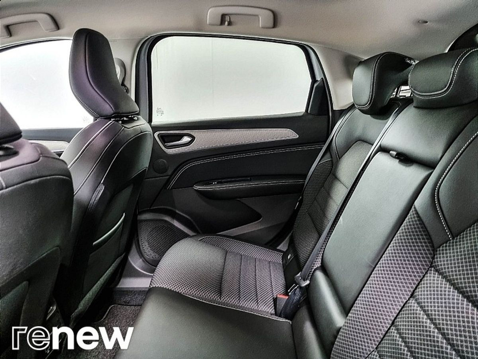 2024 Renault Arkana - image 11