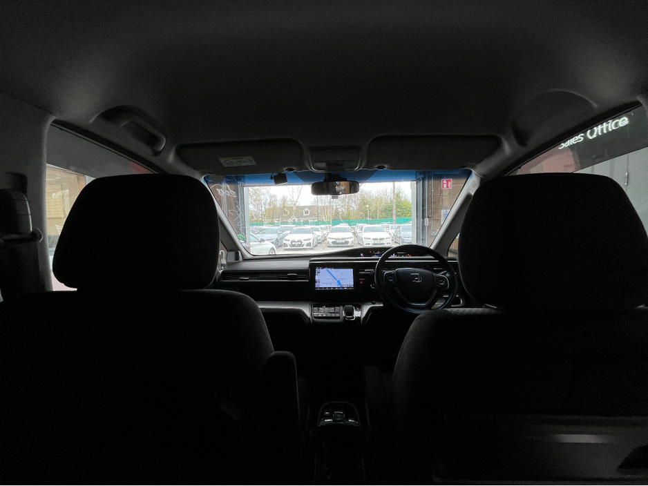 2018 Honda Stepwagon - image 15