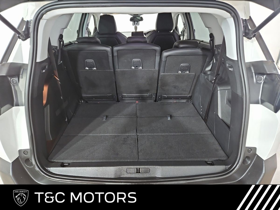 2019 Peugeot 5008 - image 8