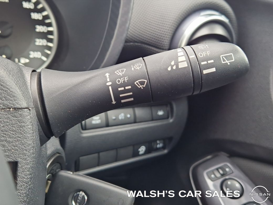 2022 Nissan Juke - image 29