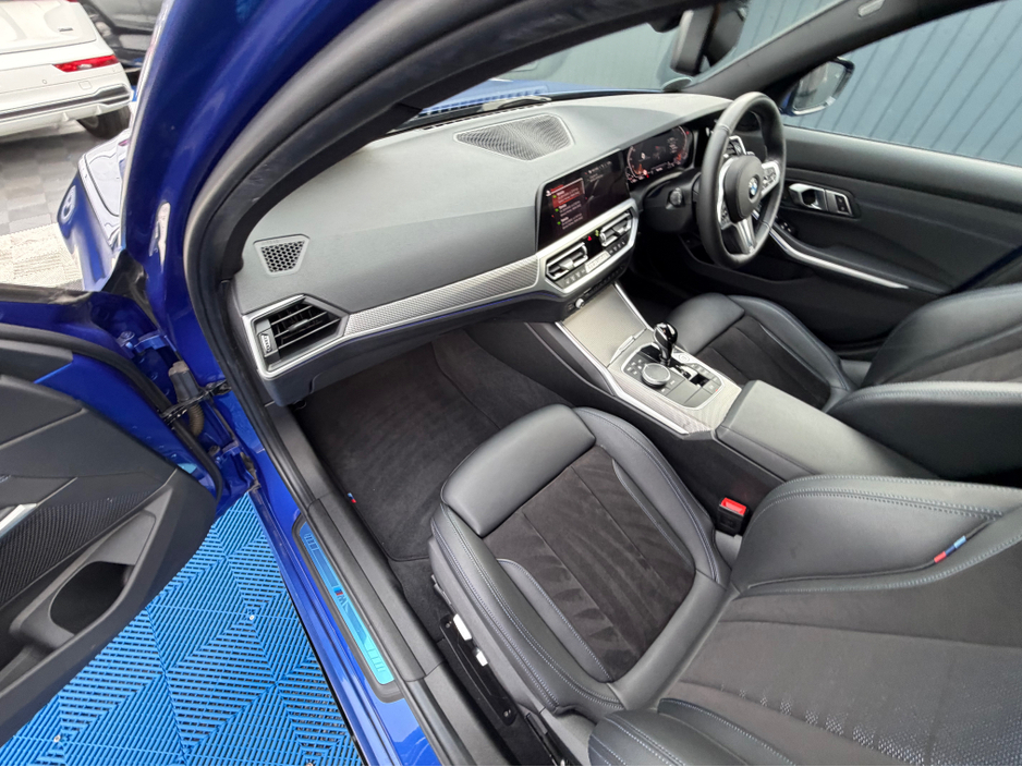 2020 BMW 3 Series - image 46