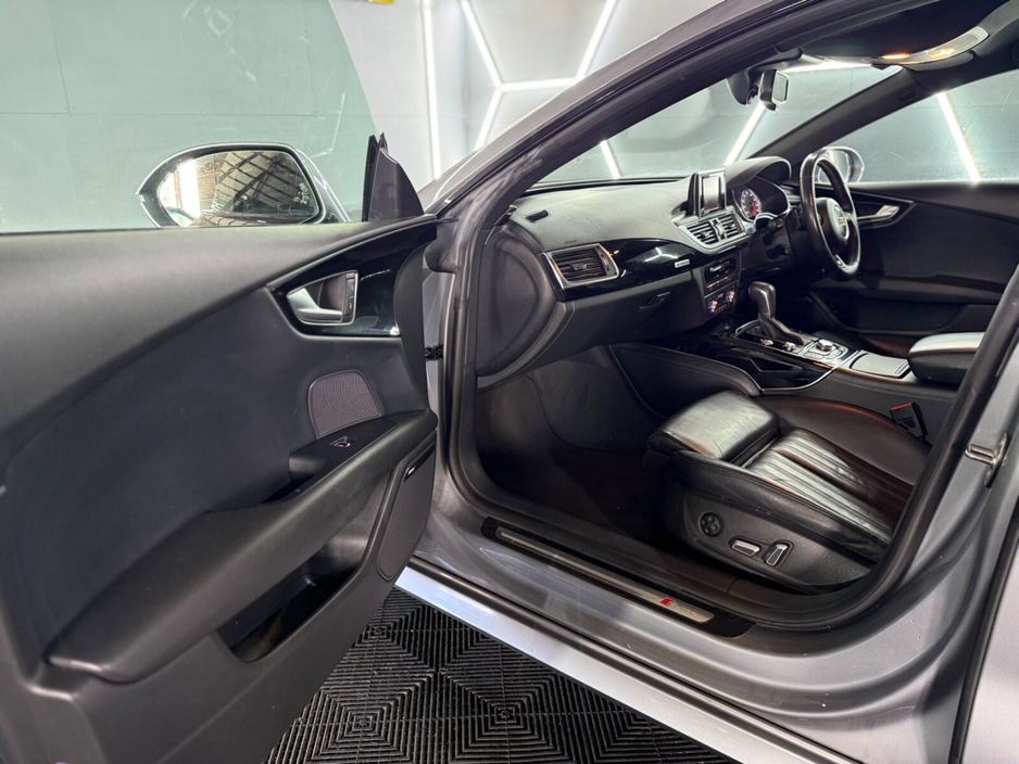 2015 Audi A7 - image 21