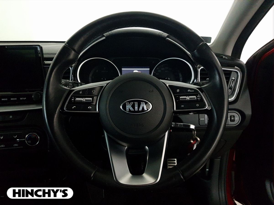 2020 Kia XCeed - image 15