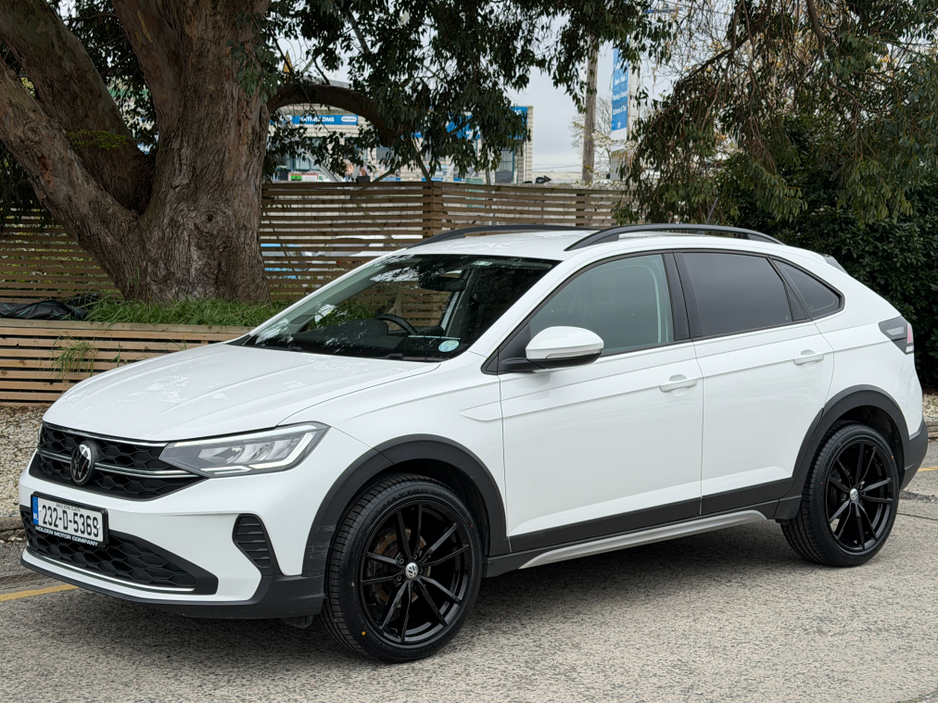 2023 Volkswagen Taigo - image 3