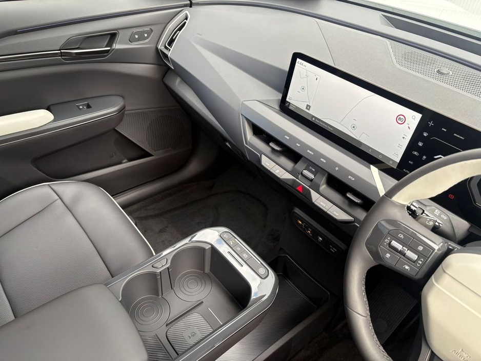 2026 Kia EV5 - image 18