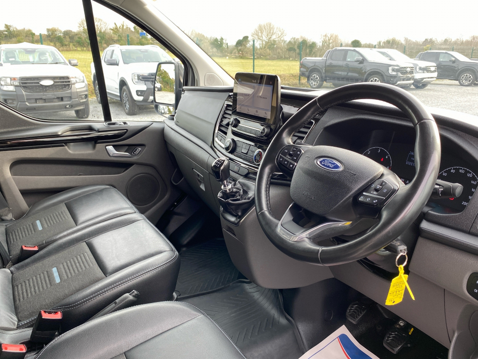 2023 Ford Transit Custom - image 8