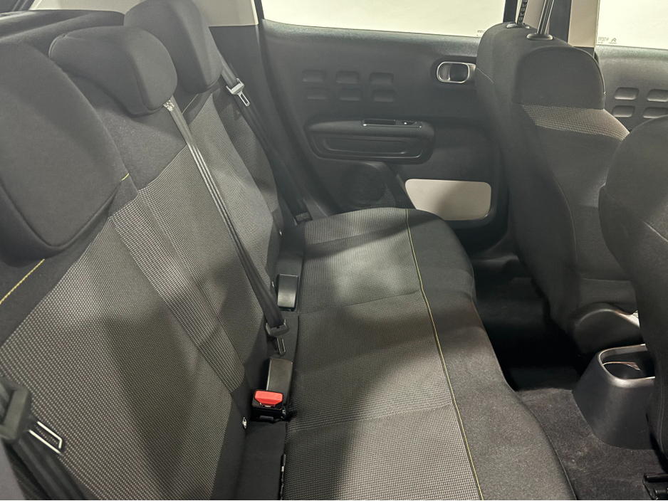 2024 Citroen C3 - image 10