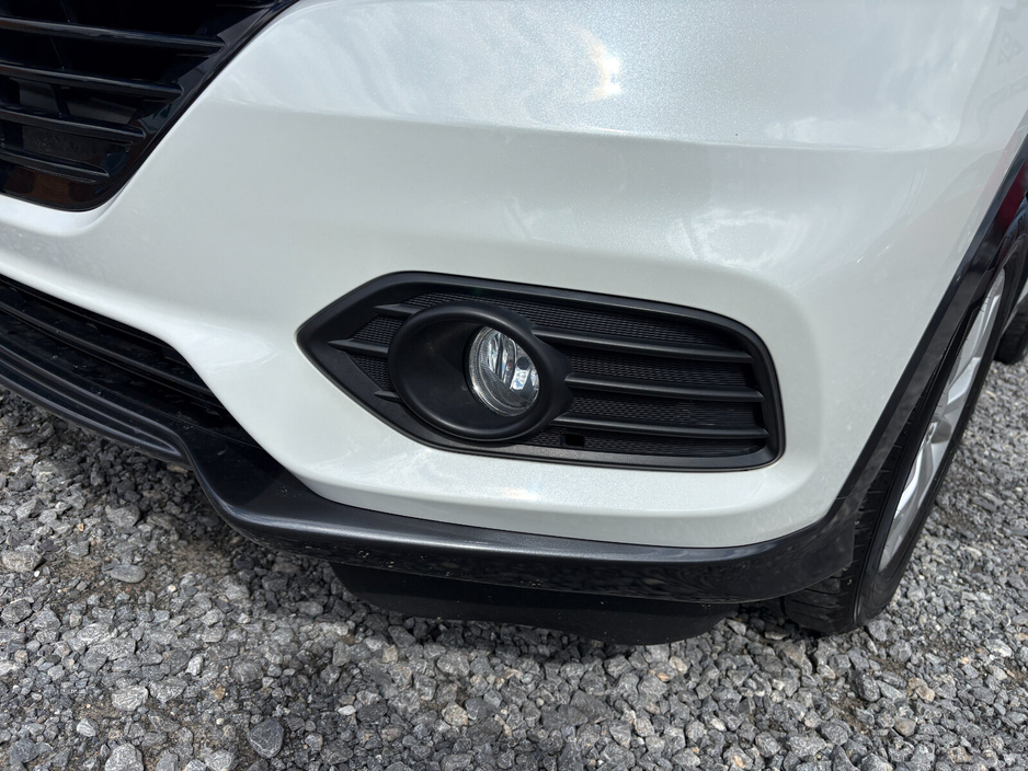 2019 Honda Vezel - image 4