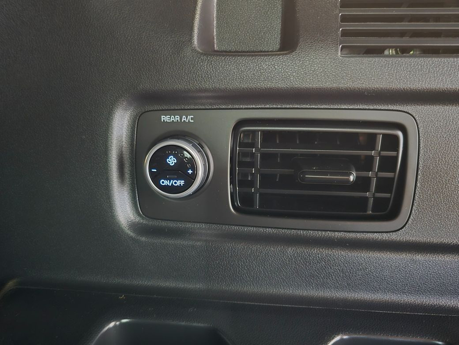 2024 Hyundai Santa Fe - image 24