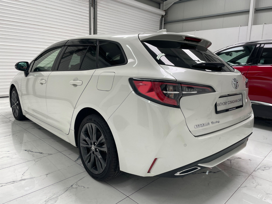 2021 Toyota Corolla - image 2