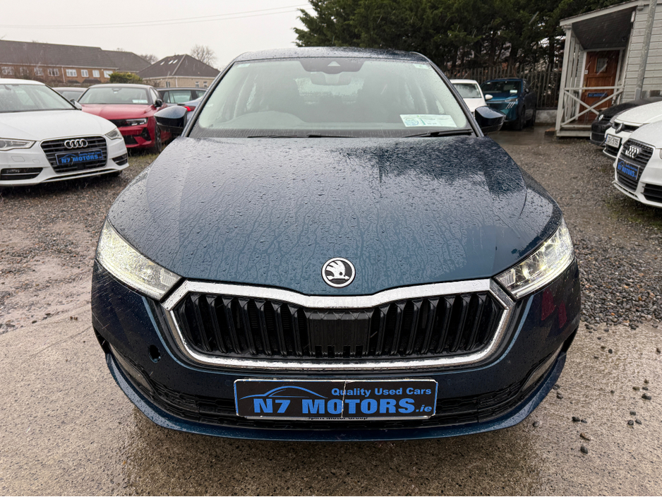 2024 Skoda Octavia - image 3