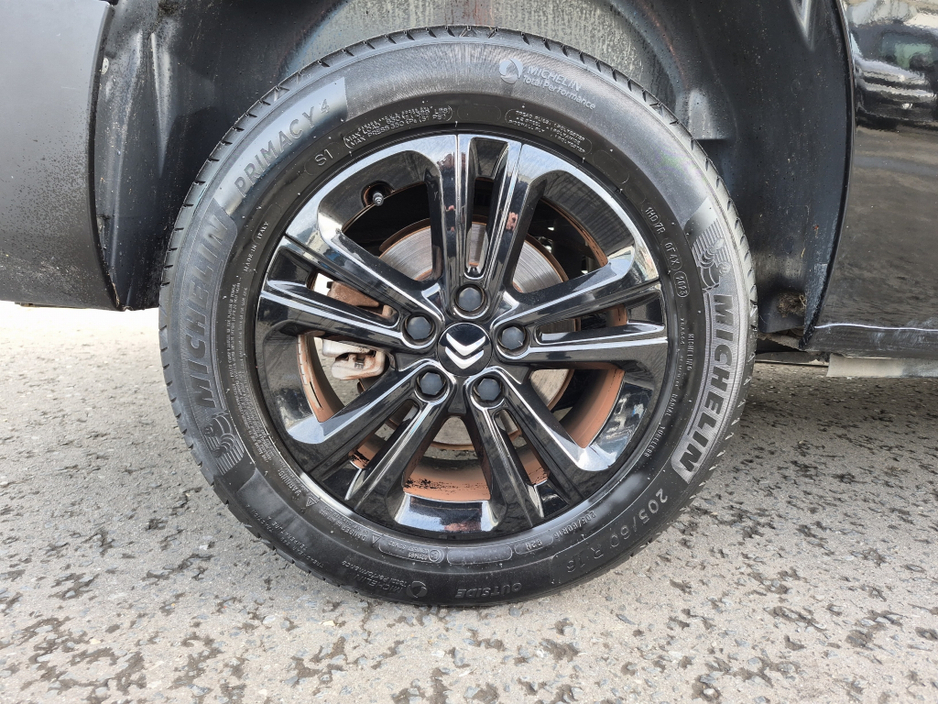 2023 Citroen Berlingo - image 5