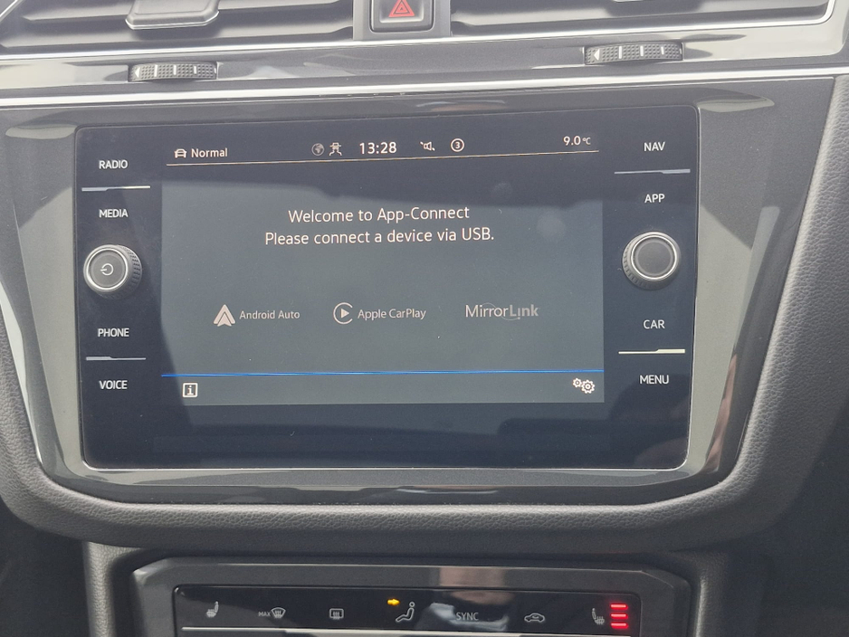 2022 Volkswagen Tiguan R-LINE 2.0 TDI D7F 150HP 5DR AU €41,950