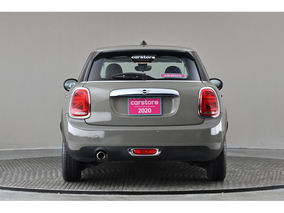 2020 MINI Hatch - image 8