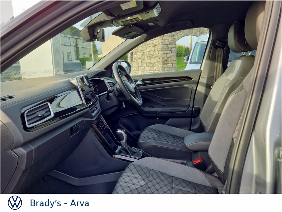 2023 Volkswagen T-Roc R-LINE 1.5 TSI 150BHP D7F 5DR €28,950
