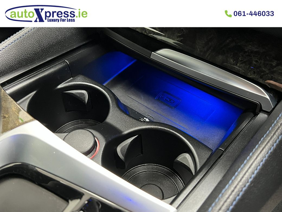 2018 BMW 5 Series - image 42