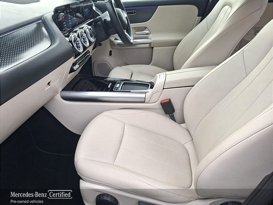 2025 Mercedes-Benz GLA Class - image 11