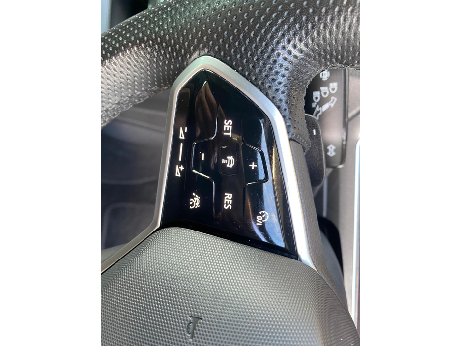 2023 Volkswagen Tiguan - image 19