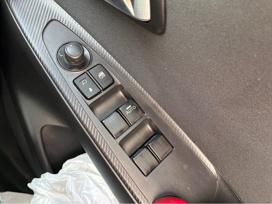 2015 Mazda Demio - image 18