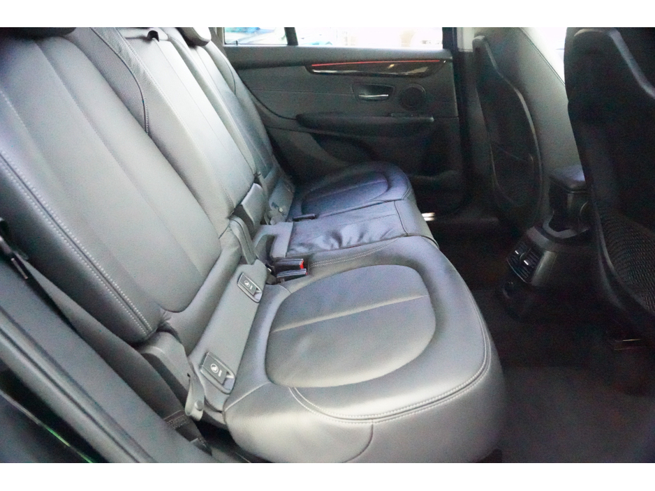 2018 BMW 2 Series Active Tourer - image 21