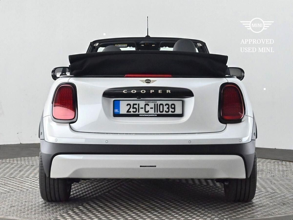2025 MINI Hatch Cooper C €44,900
