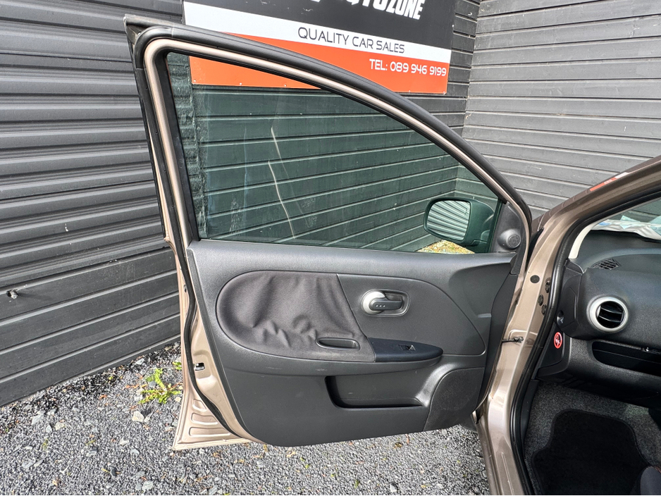 2010 Nissan Note - image 16