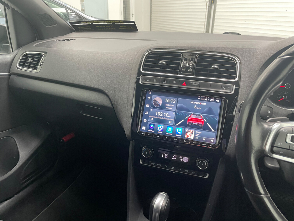 2016 Volkswagen Polo - image 27