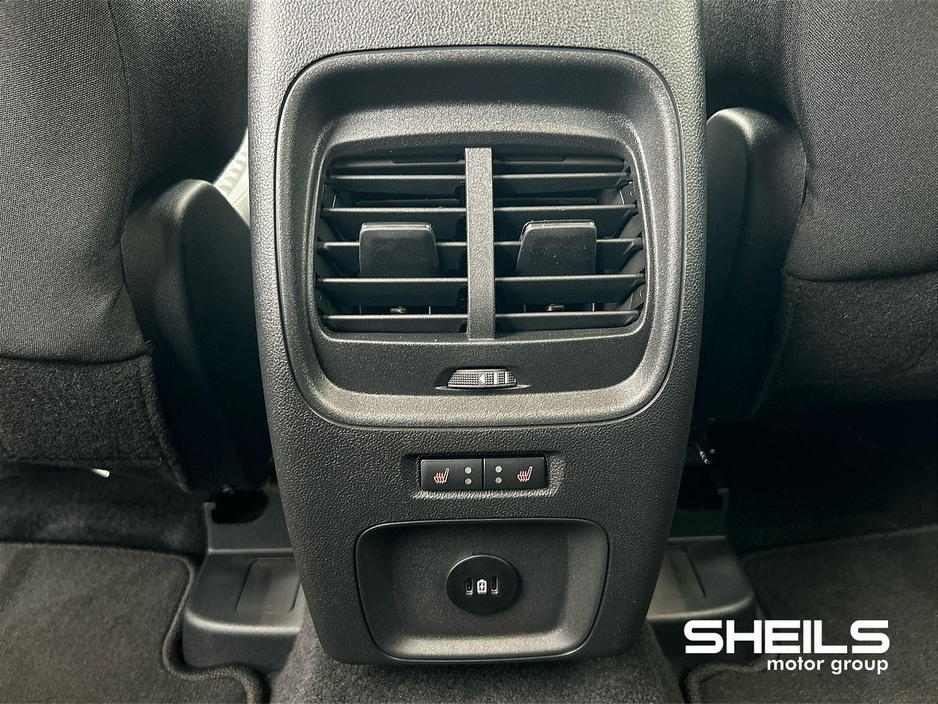 2026 Ford Kuga - image 17