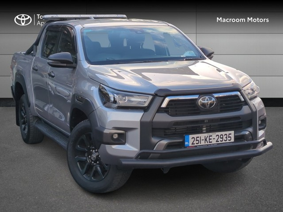 2025 Toyota Hilux HILUX 2.8 INVINCIBLE €57,000