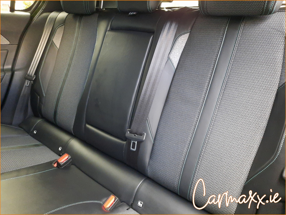 2022 Peugeot 308 Allure 1.6 Phev 180 Automatic €19,995