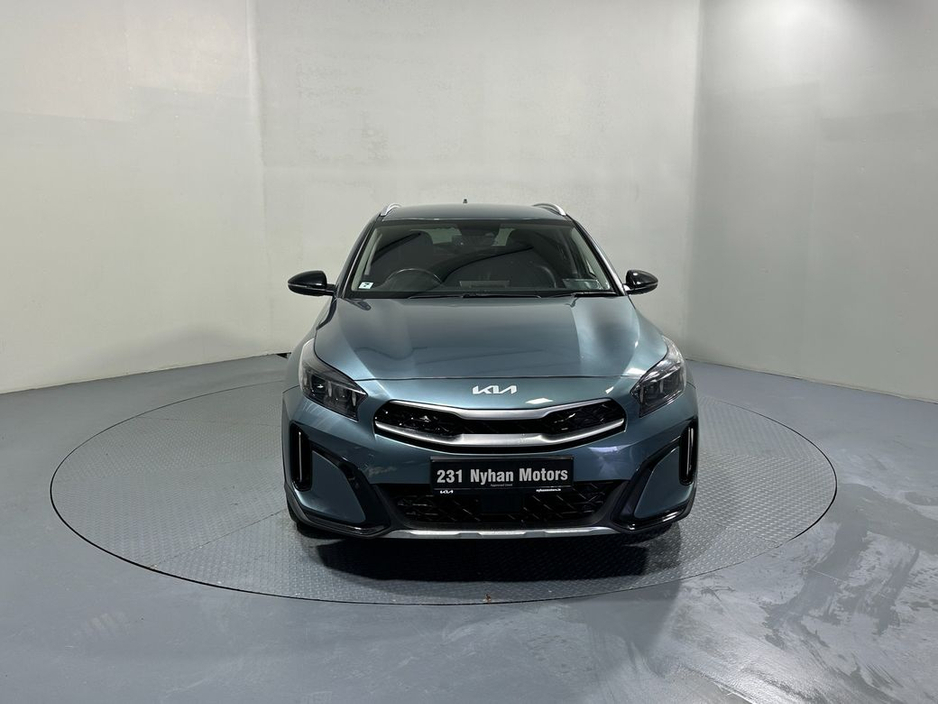 2023 Kia XCeed - image 2
