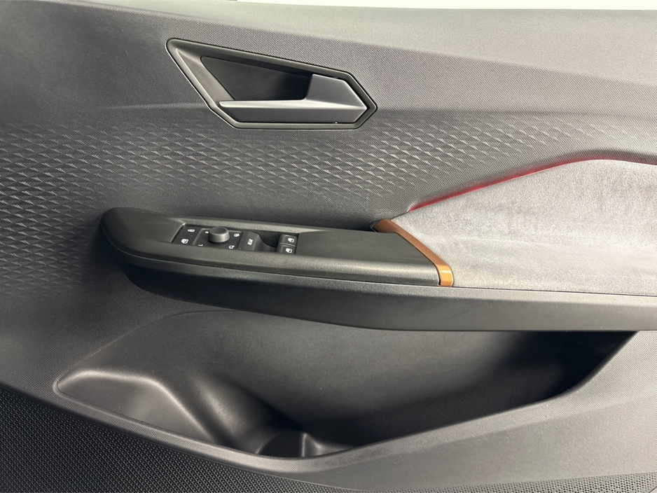 2024 Cupra Born - image 23