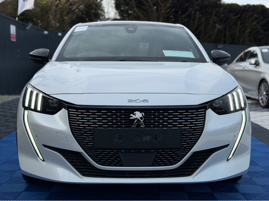 2020 Peugeot 208 - image 9