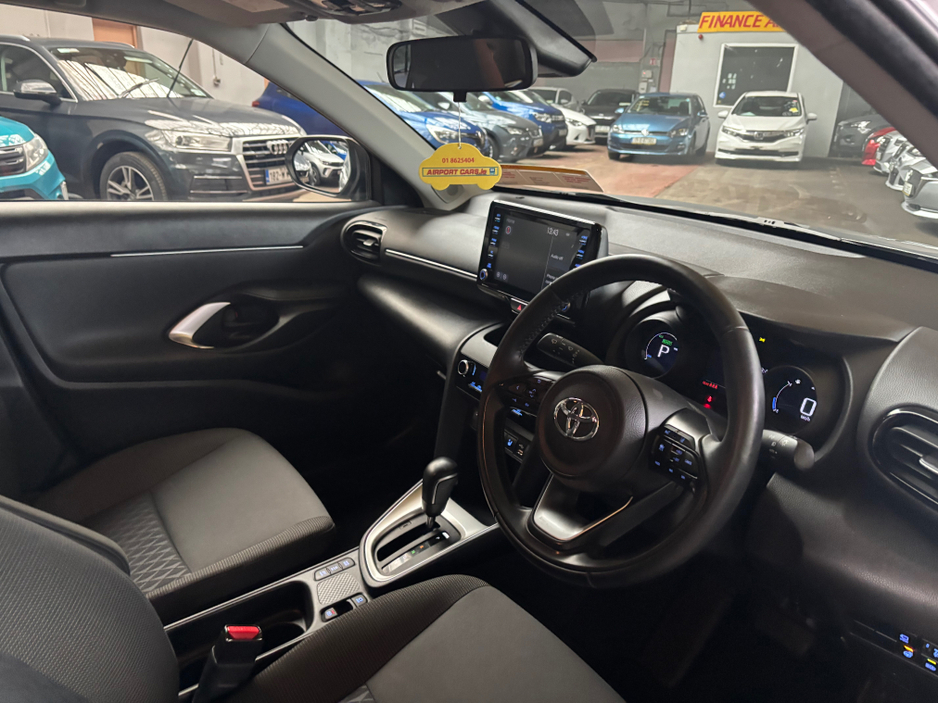 2021 Toyota Yaris Cross 1.5 Hybrid Automatic Only 68000 kms €21,499