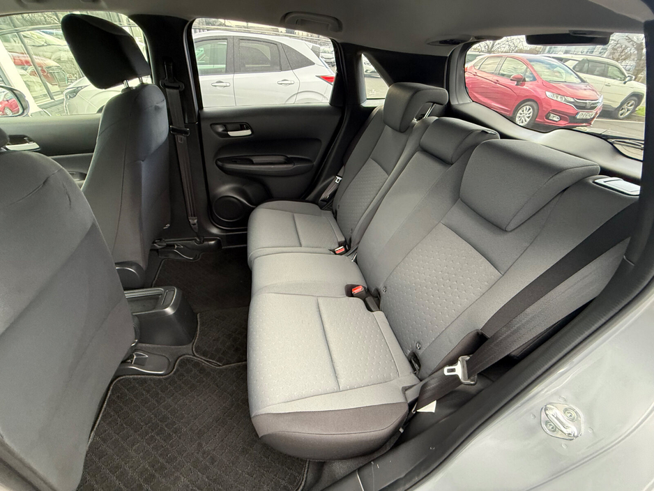 2020 Honda Jazz - image 24